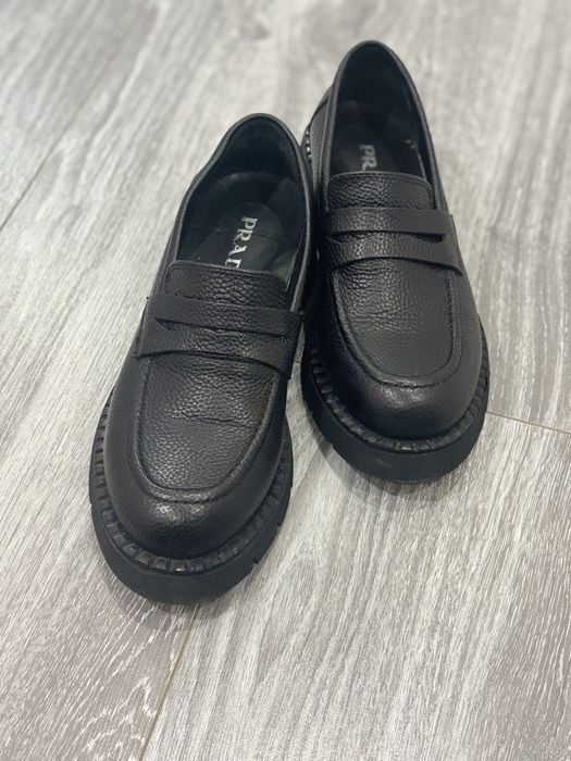 Кожаные лрферы Prada