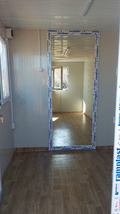 Vand container tip birou și pe comanda