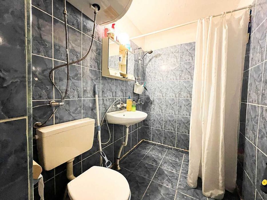 Продава се Четиристаен апартамент в Варна, Лятно кино Тракия - 86 кв.м за 2210 €/кв.м - Снимка #13