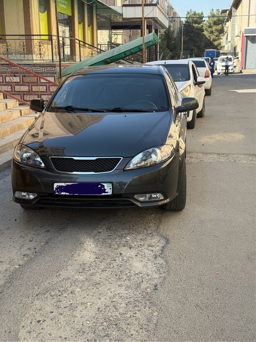 Gentra Lacetti продаетсся