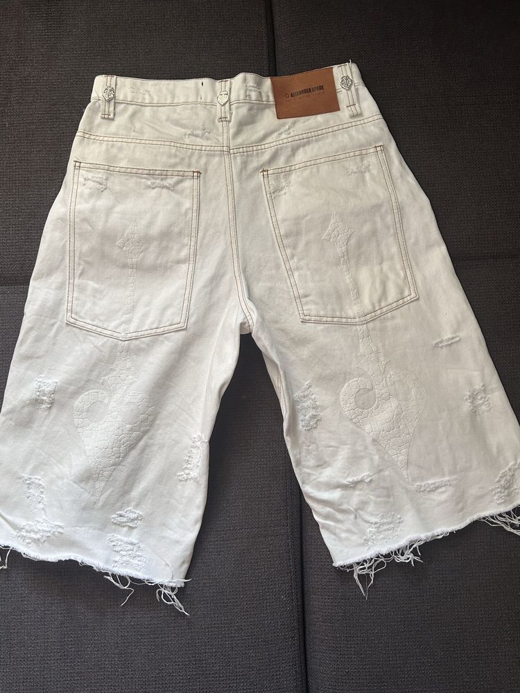 Alexander spade white phantom jorts (size M)