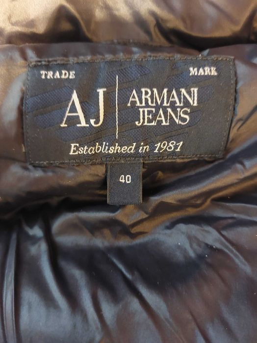Дамска пухенка Armani размeр s