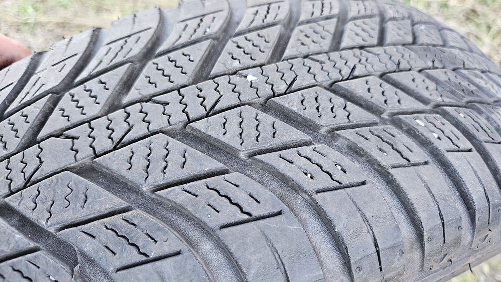 2бр гуми 185 65 15 дот 22 нексен