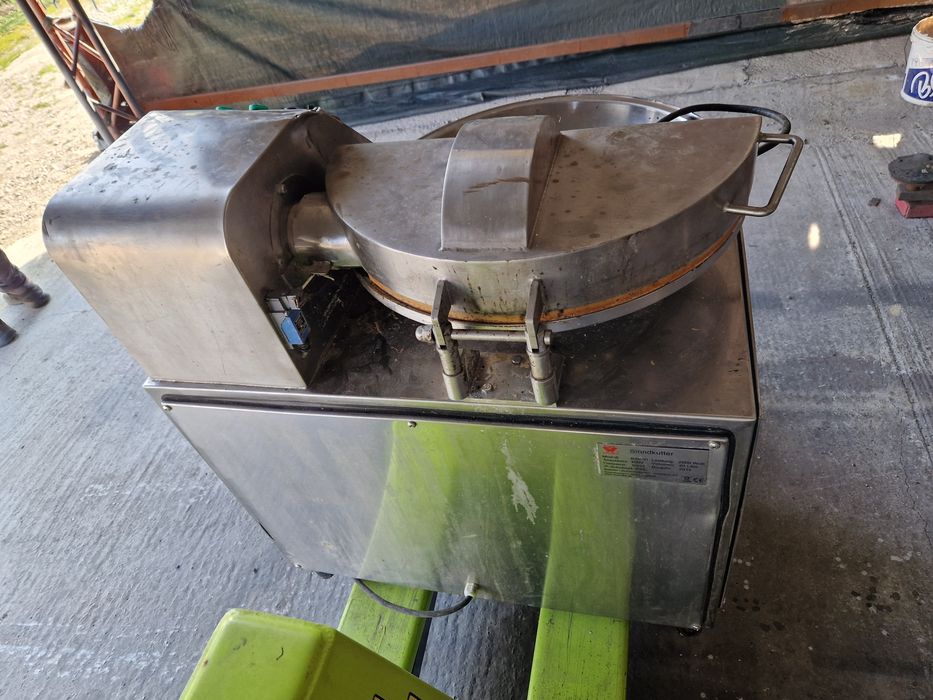 Mașina de tocat și amestecat profesionala BSK-20, cutter
