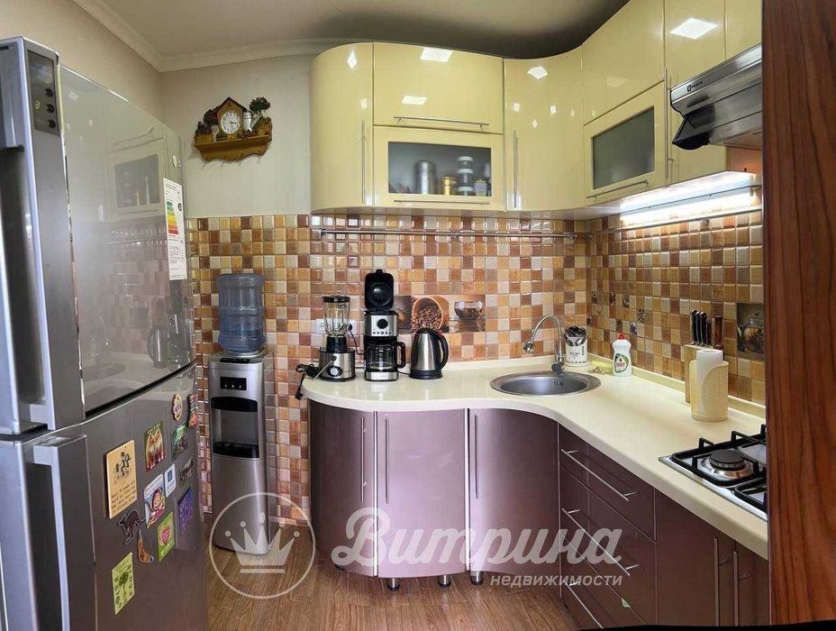 4-х комнатная квартира М. Максим Горький, БИЙ