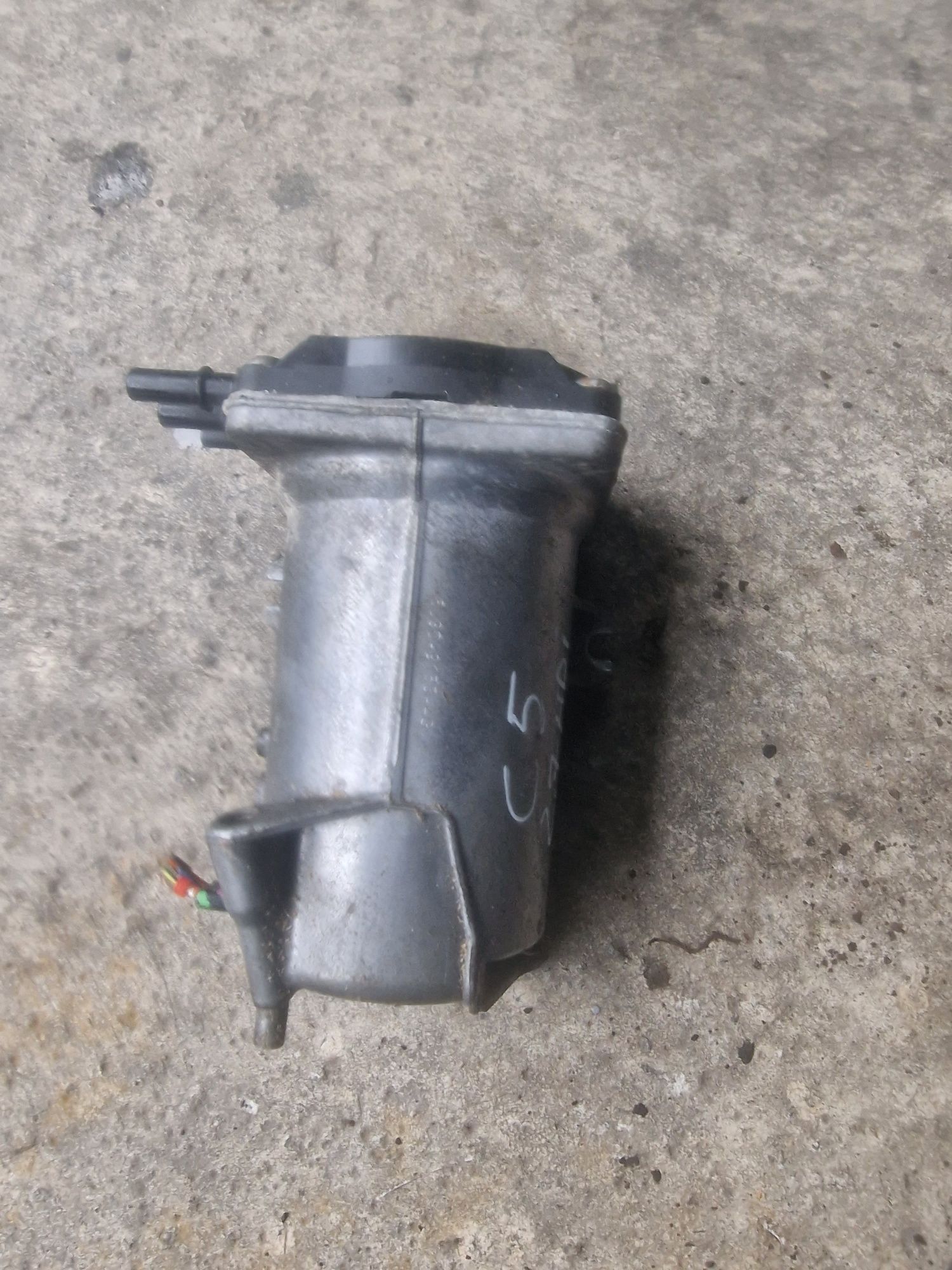 Carcasa filtru motorina Citroen c5 motor 2,7 hdi an 2008-2015