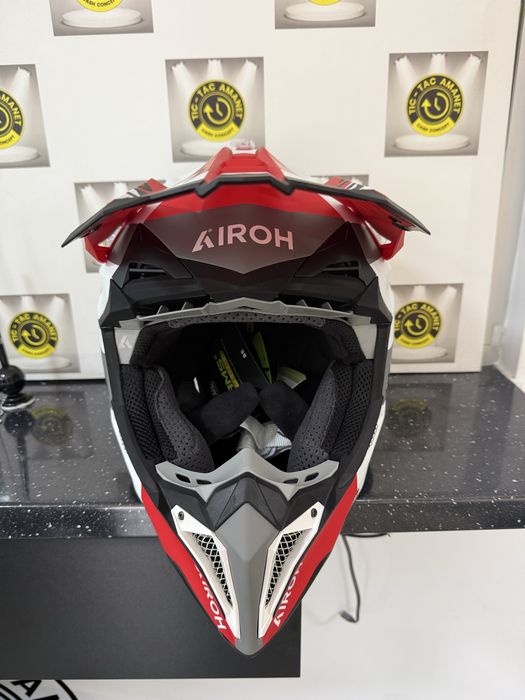 Casca moto Airoh Aviator III *Tic Tac Amanet*