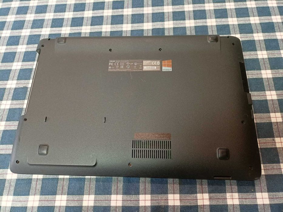 Elemente  Asus R512C R512M F551M