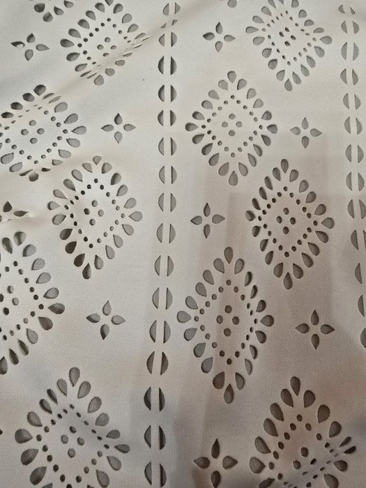 Продавам рокля - размер S