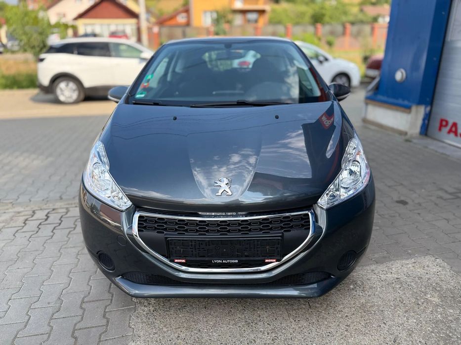 Peugeot 208 Peugeot 208 1.2 vti coupe