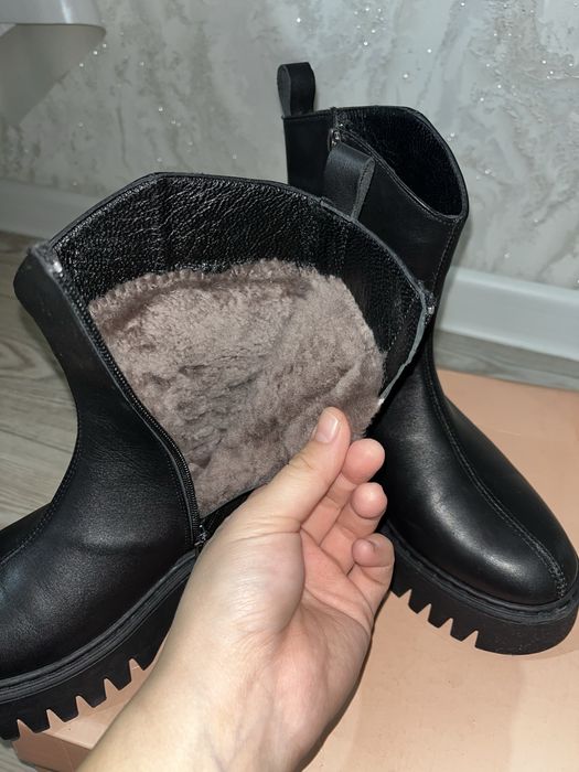 Зимние теплые ботинки