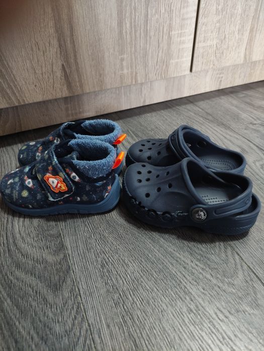 Papuci de gradinita.   Crocs C7. Ceilanti 21