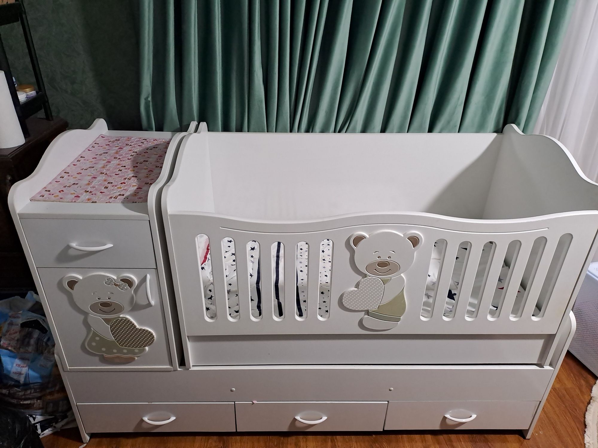 Детская кровать для новорождённых и для детей до 3х лет