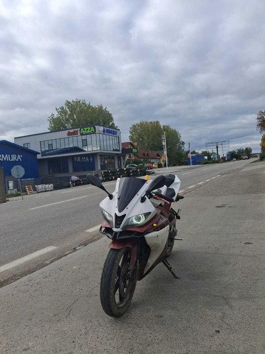 yamaha yzf r125 2012