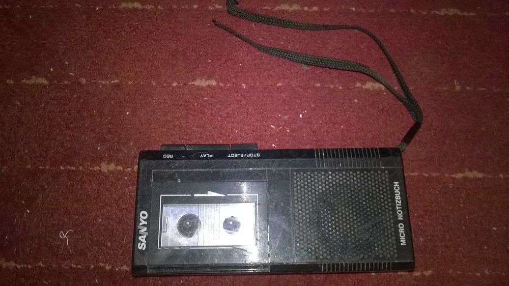 casetofon RCA si reportofon Sanyo