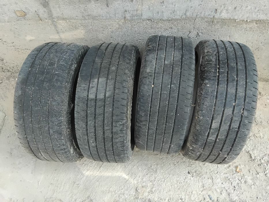 Продам шину срочно продам ватсап напишите