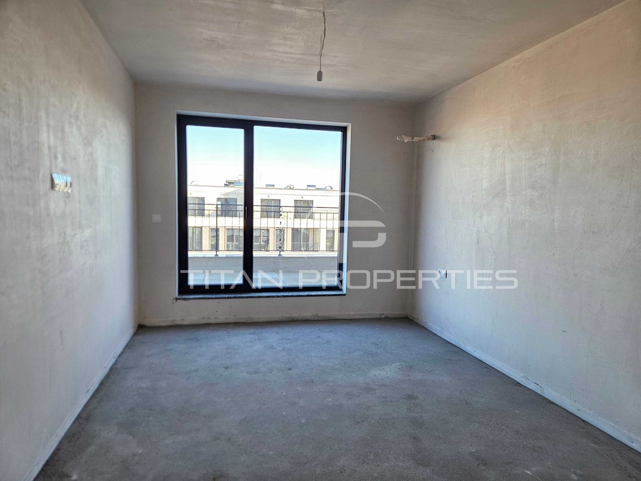 Продава се Тристаен апартамент в Пловдив, Беломорски - 111 кв.м за 1488 €/кв.м - Снимка #2