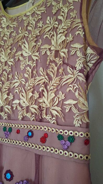 Vand rochie din organza brodata manual