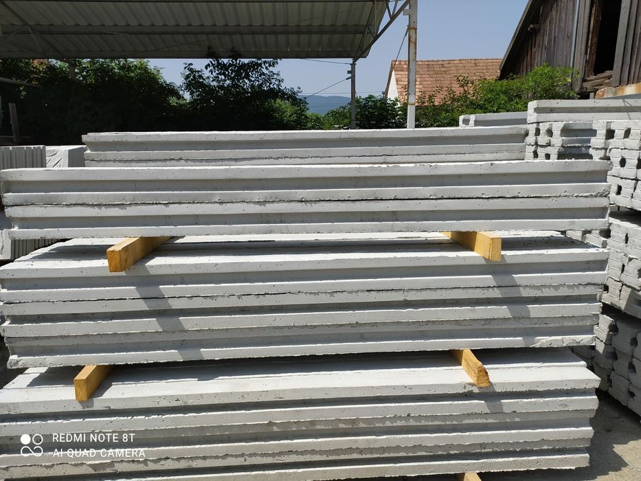 Gard din plăci de beton