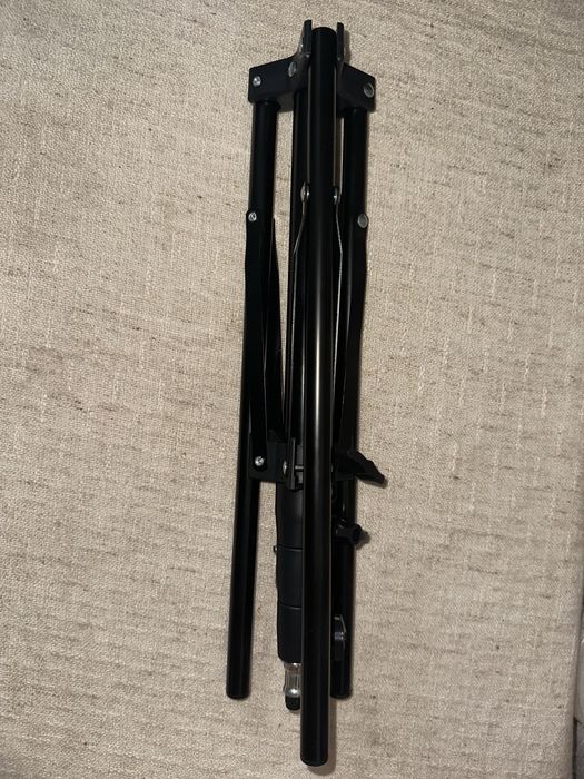 Suport de telefon tip trepied