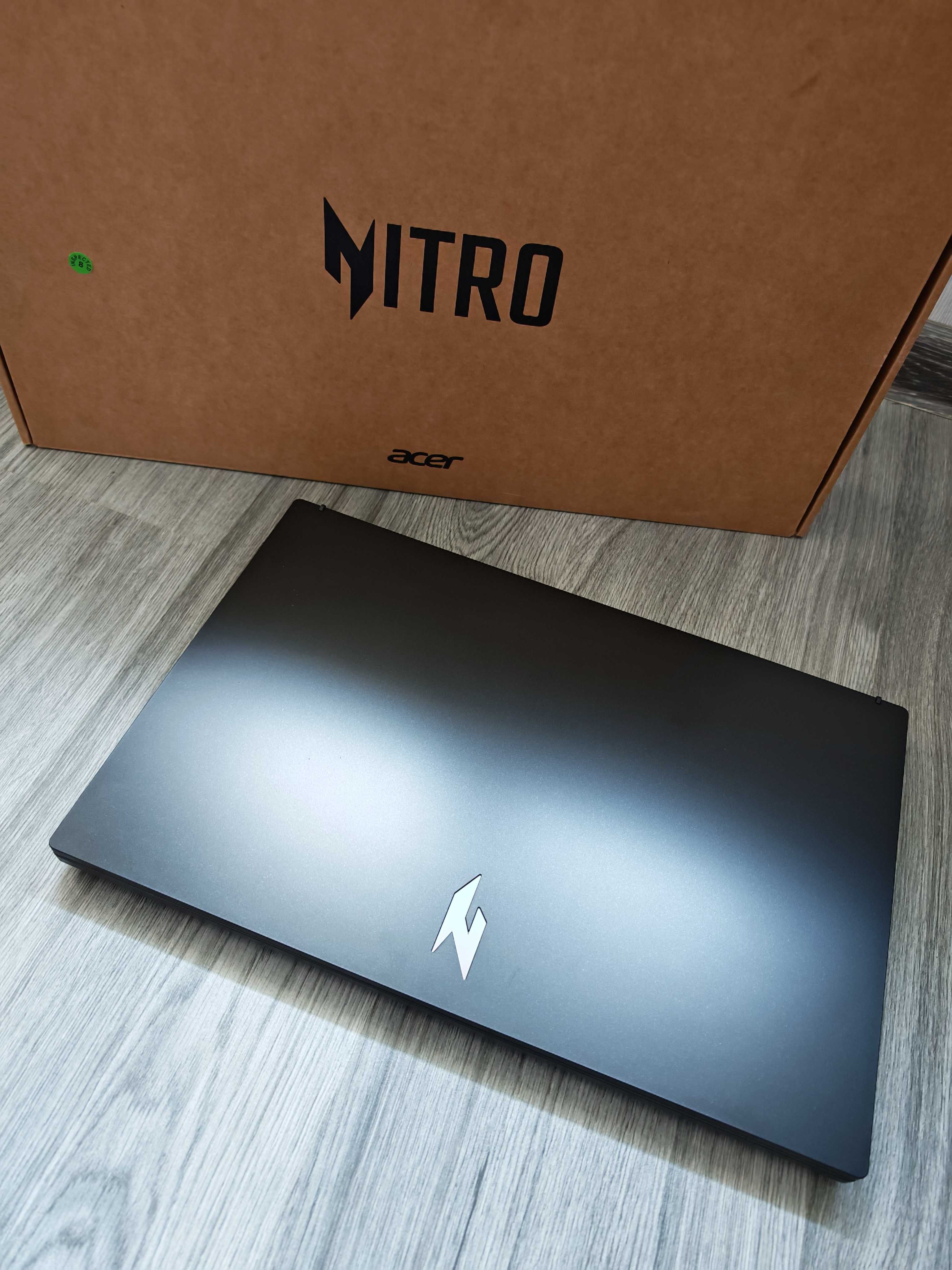 Гейм Acer Nitro V15 Ryzen 5 6600H, RatX 3050 6GB с Гаранция
