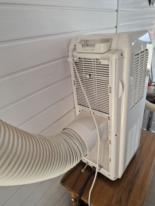 Aer condiționat mobil Budget – 8000 BTU, clasa A, pentru până la 65 m²