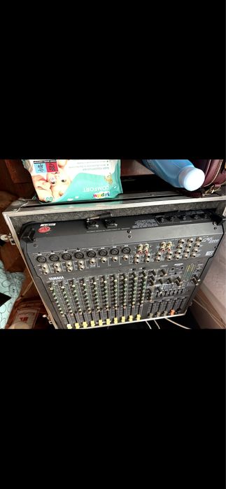 Mixer activ yamaha si boxe pasive 15”