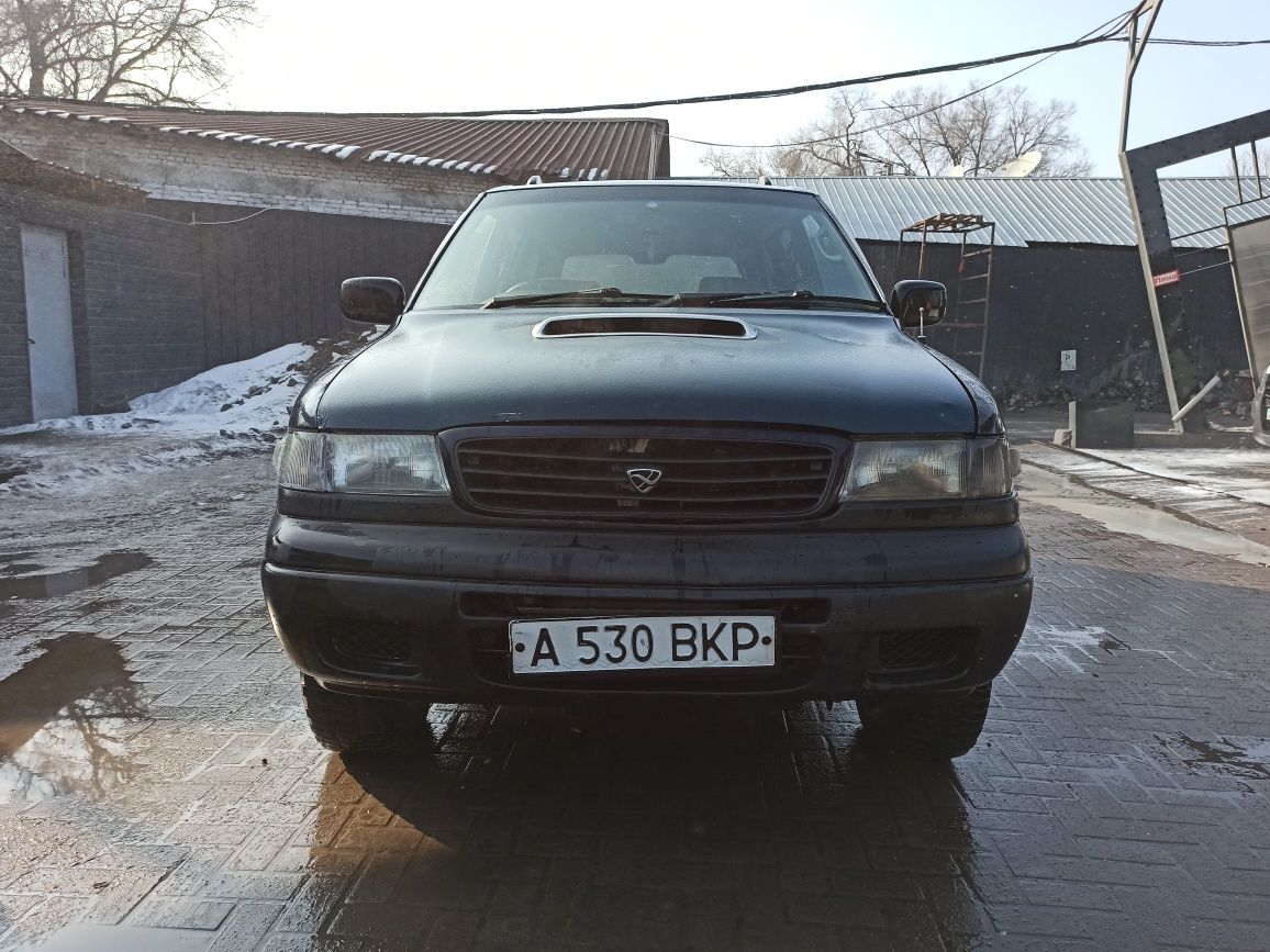 Продам Mazda mpv