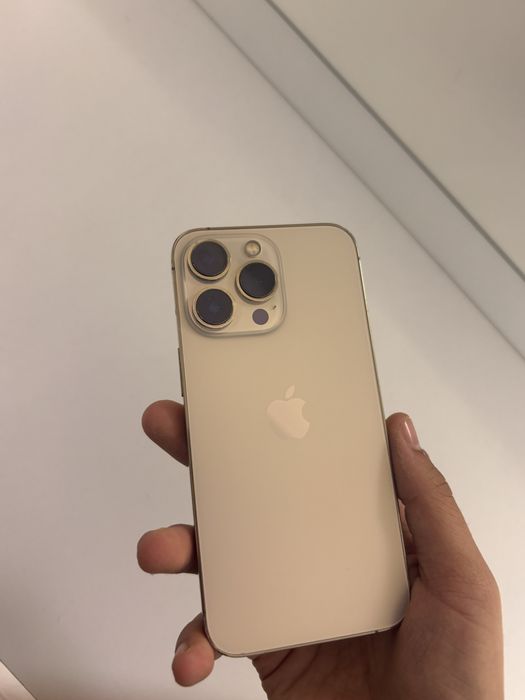 Iphone 13 pro gold