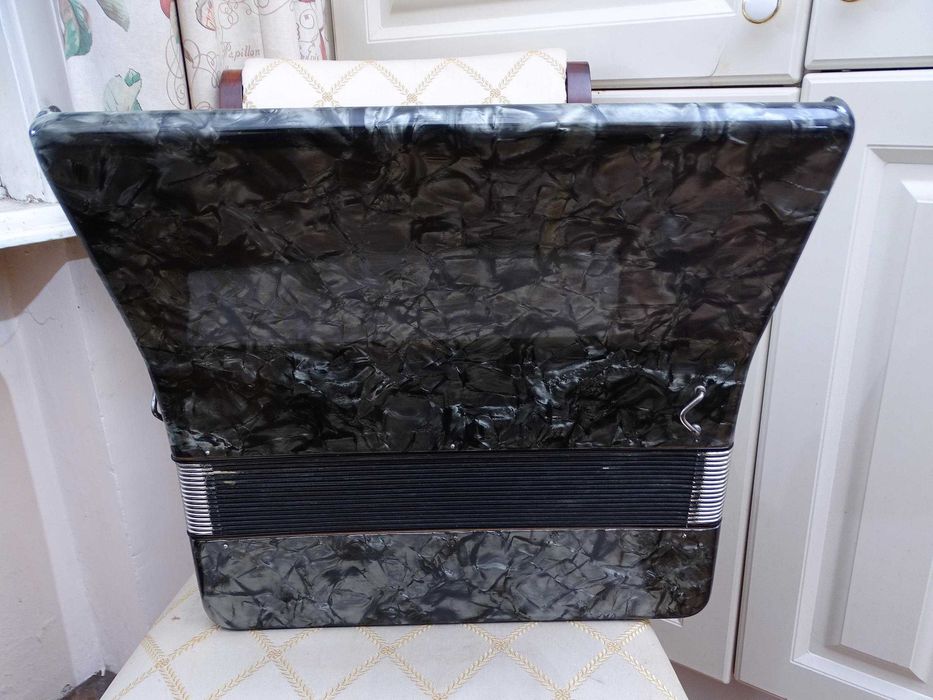 Акордеон "Weltmeister" – винтидж украса, декор - дом или заведение