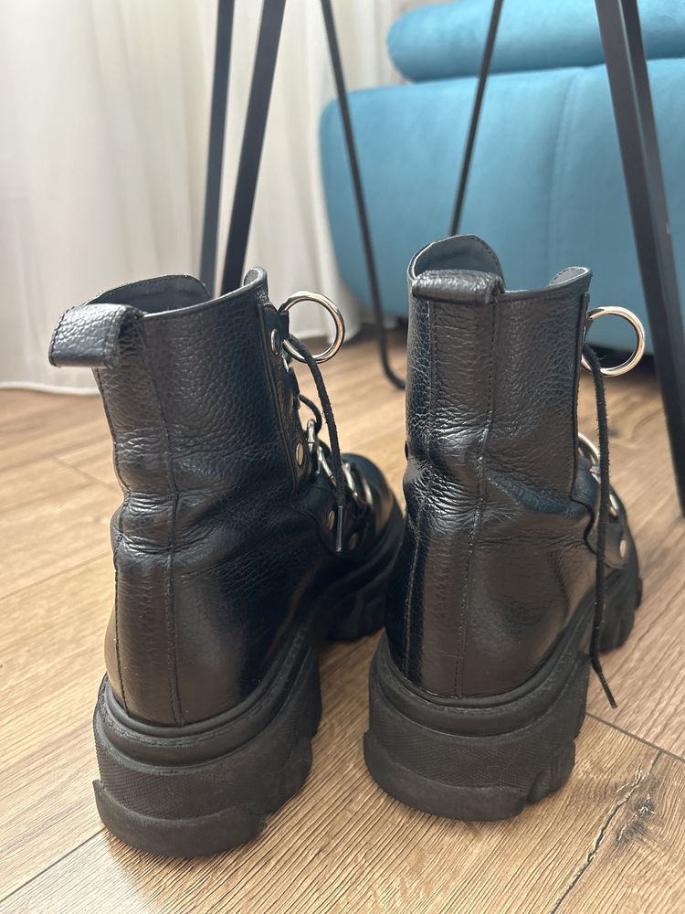 Ghete piele Rhizome