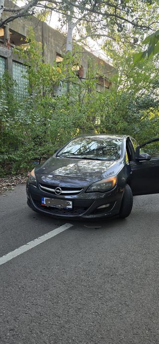 Vând  Opal Astra J +GPL 1.4 benzina