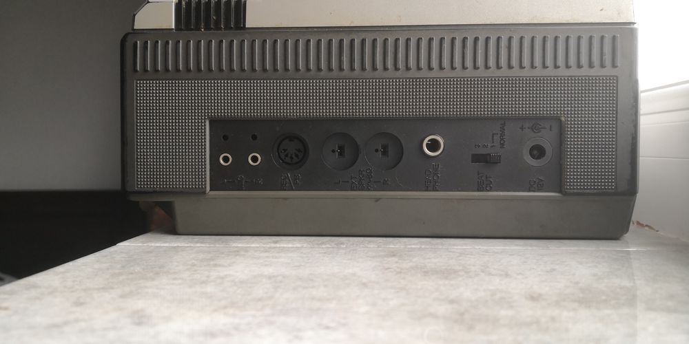 radio-castofon Ferguson perfect funcțional și la casetă