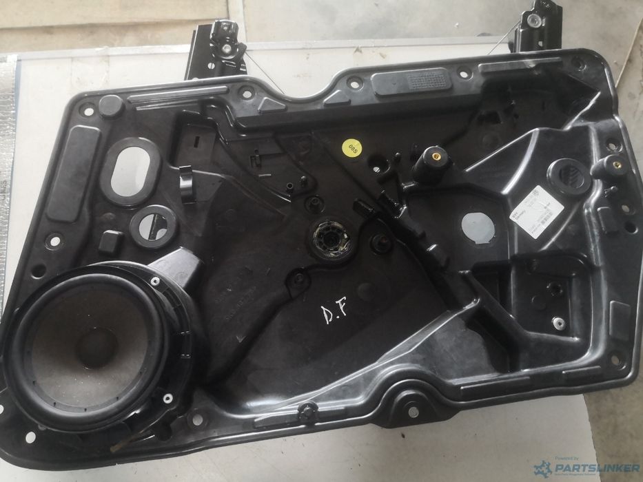 Macara geam electric dreapta fata VOLKSWAGEN GOLF VI (5K1) [ 2008 - 20