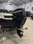 Schimb motor mercury 15 cai cu motor 25 cai