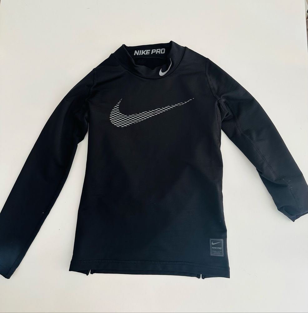Оригинална детска блуза Nike