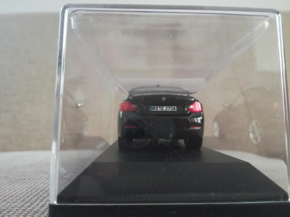 Vand macheta originala BMW 2 coupe F22 scara 1 43 Minichamps