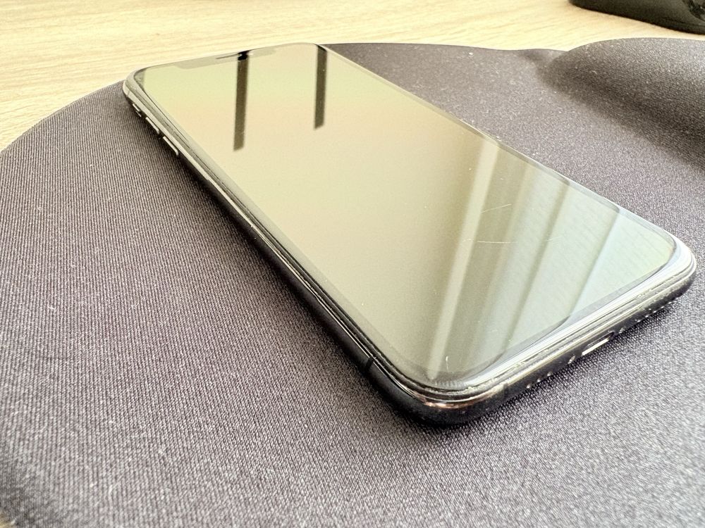 Iphone X 64GB + кейс