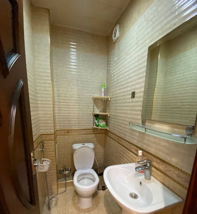 Arenda kivartira sebzor 4 xonalik uy 1 qavatda narxi 700 dollar