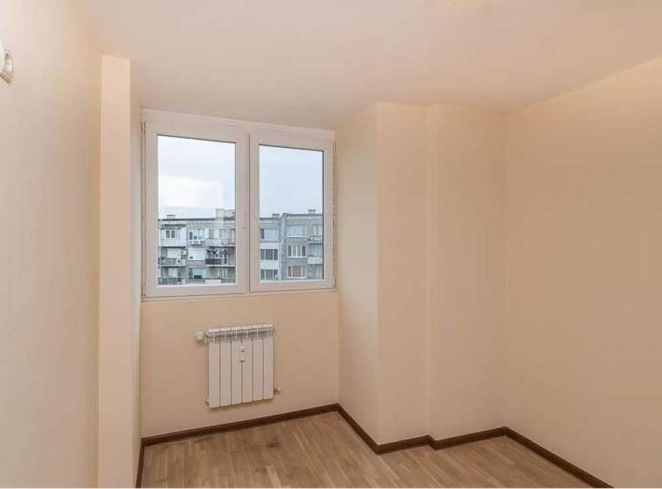 Продава се Тристаен апартамент в София, Младост 1 - 80 кв.м за 2000 €/кв.м - Снимка #4