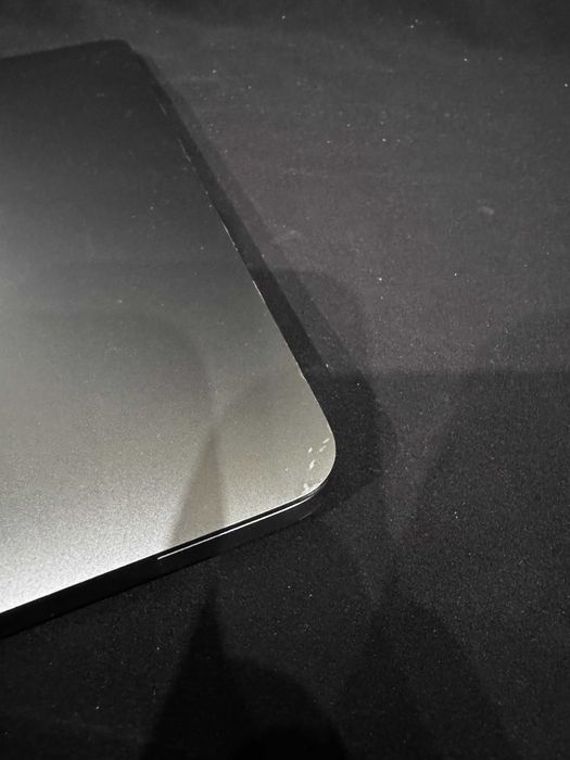 MacBook Air M1 • 16GB RAM • 256GB SSD • Отлично състояние