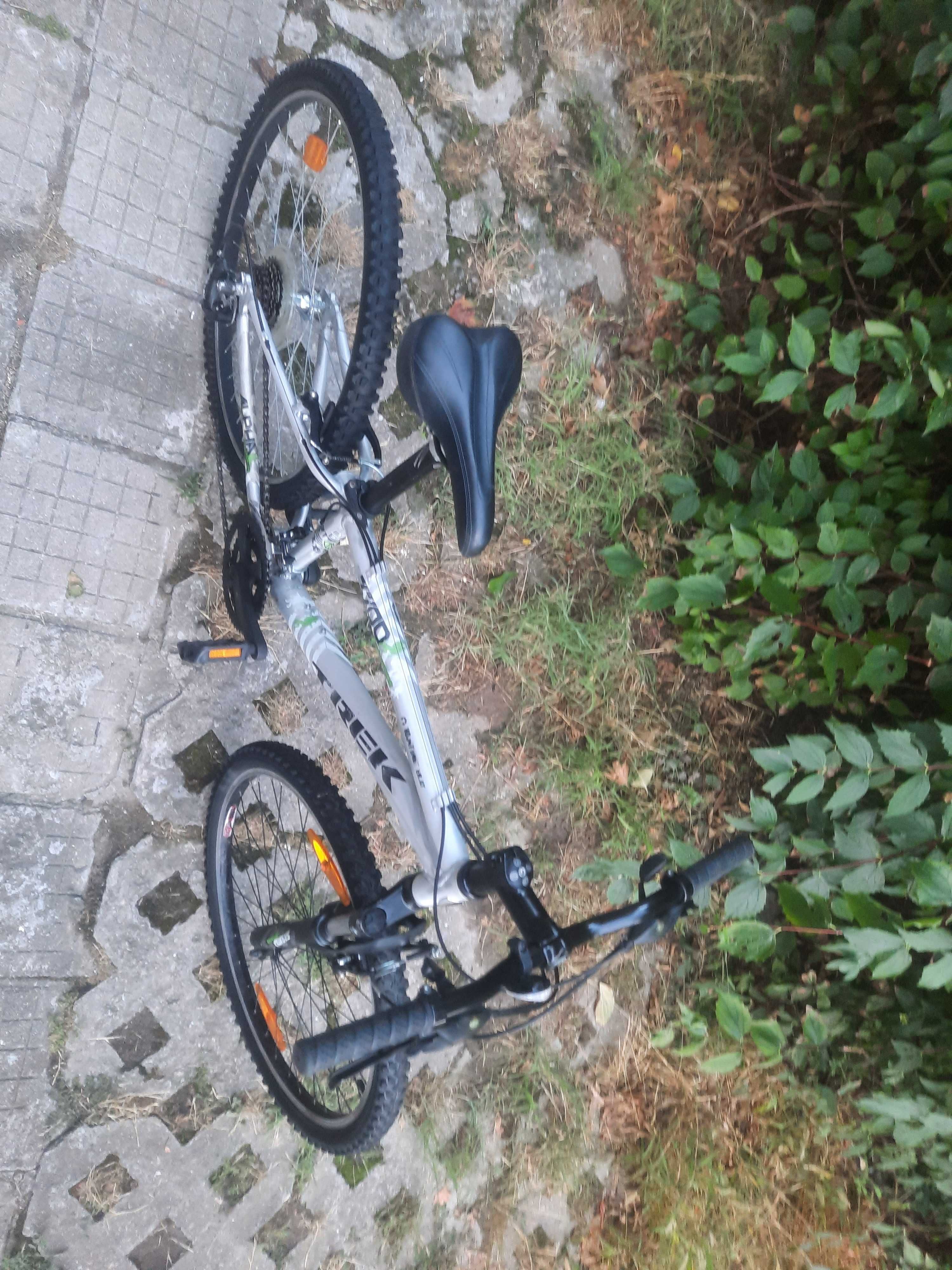 Планински велосипед Trek 3700 three series