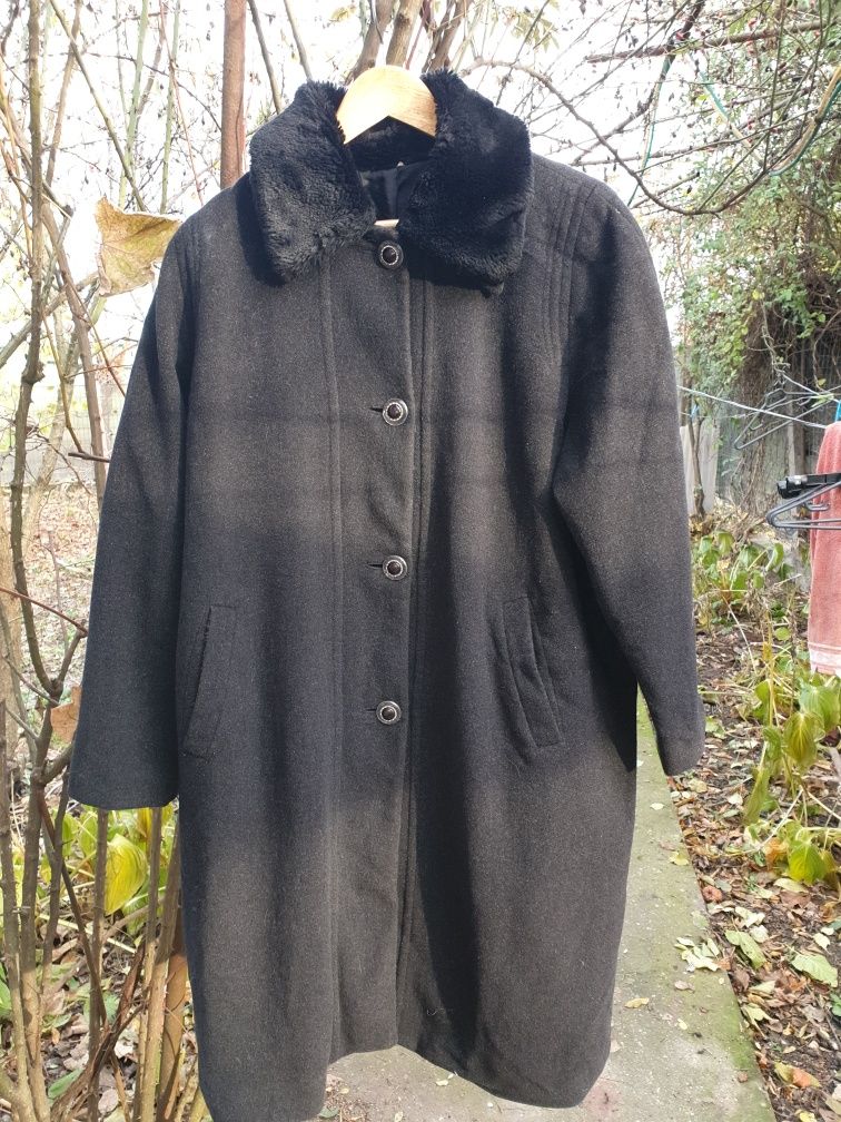 Palton negru ,de lana