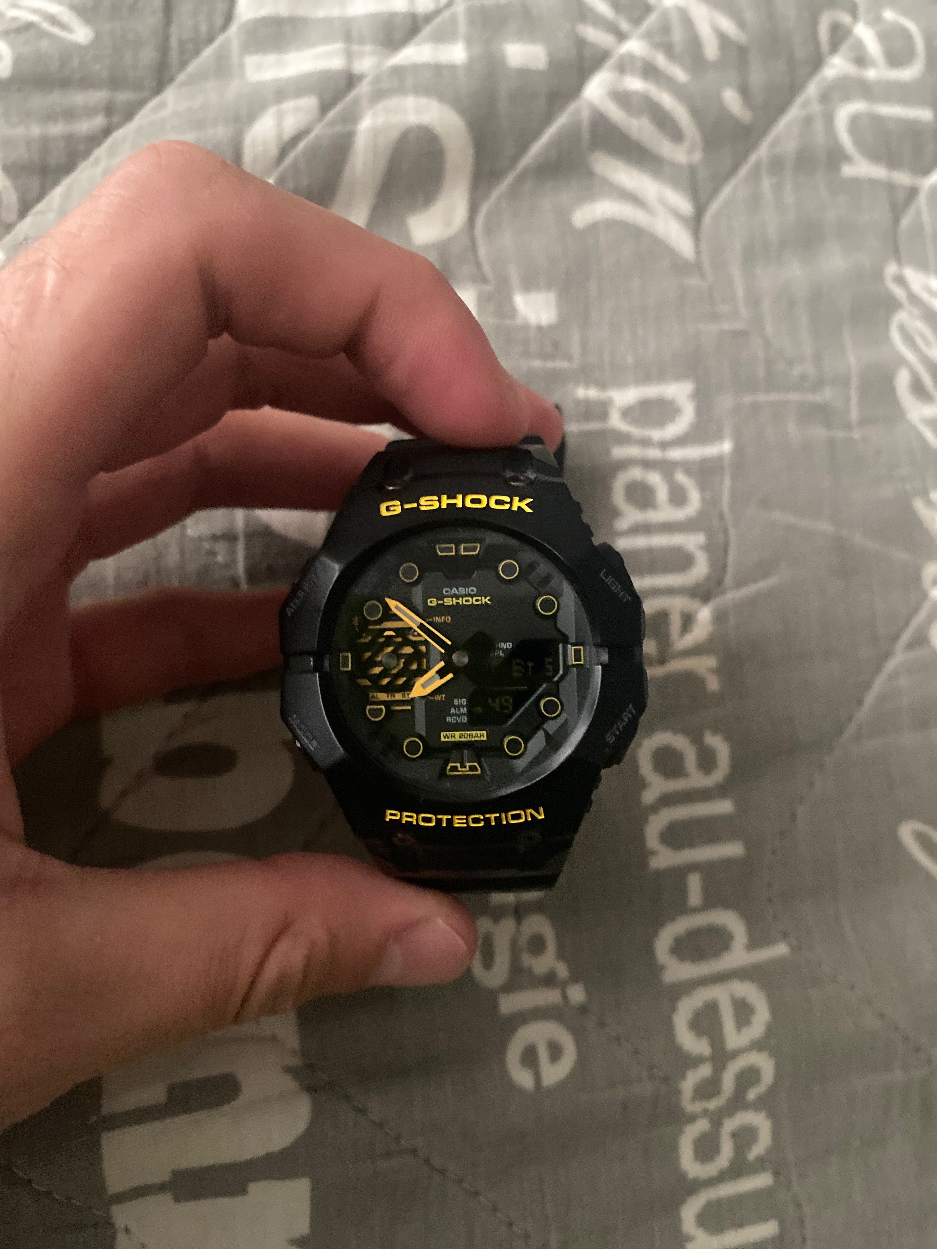 Продам Часы G-Shock