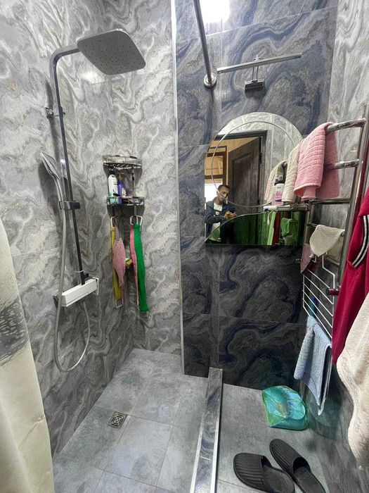 Срочно продается квартира Дуплекс, 5 комнат, На Учтепинском районе.