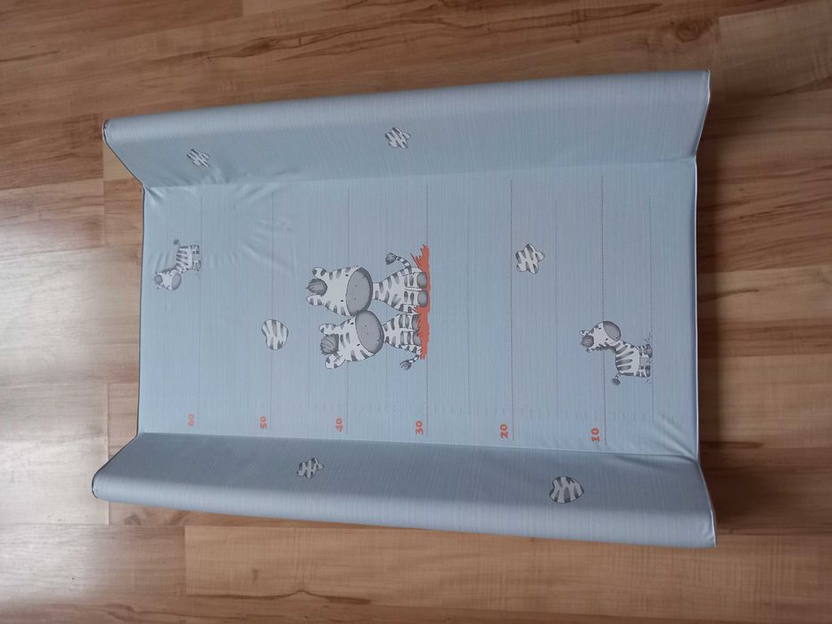 Мек повивалник за бебе