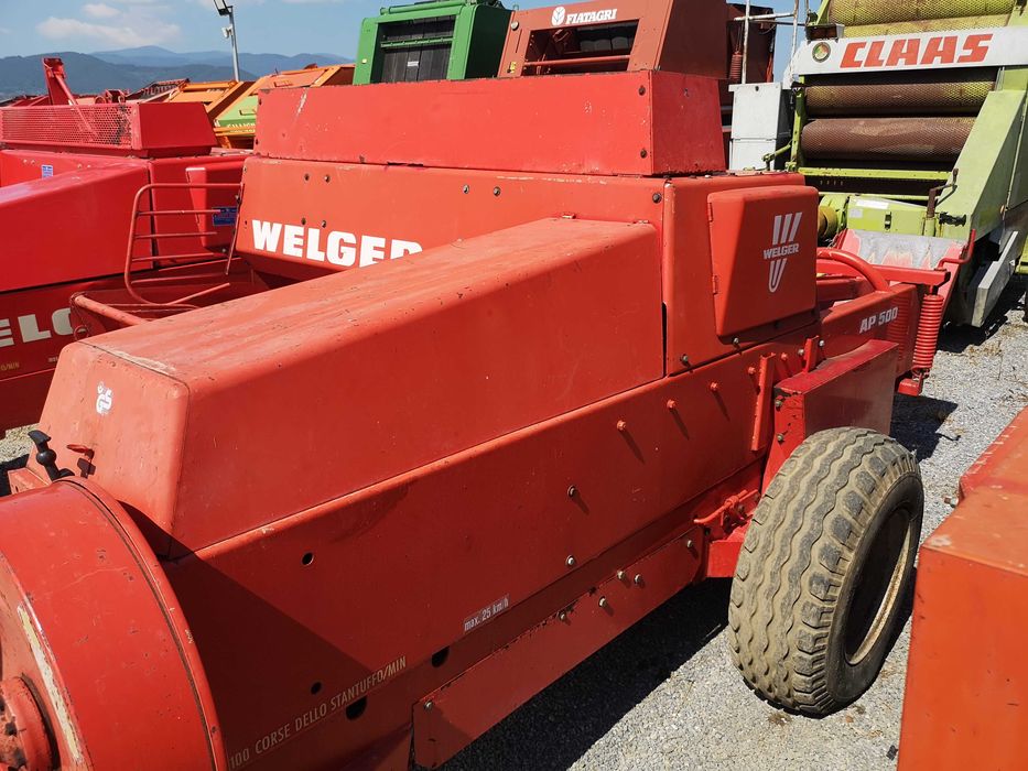 Земеделска Техника Испорски предлага сламопреси на квадратни бали