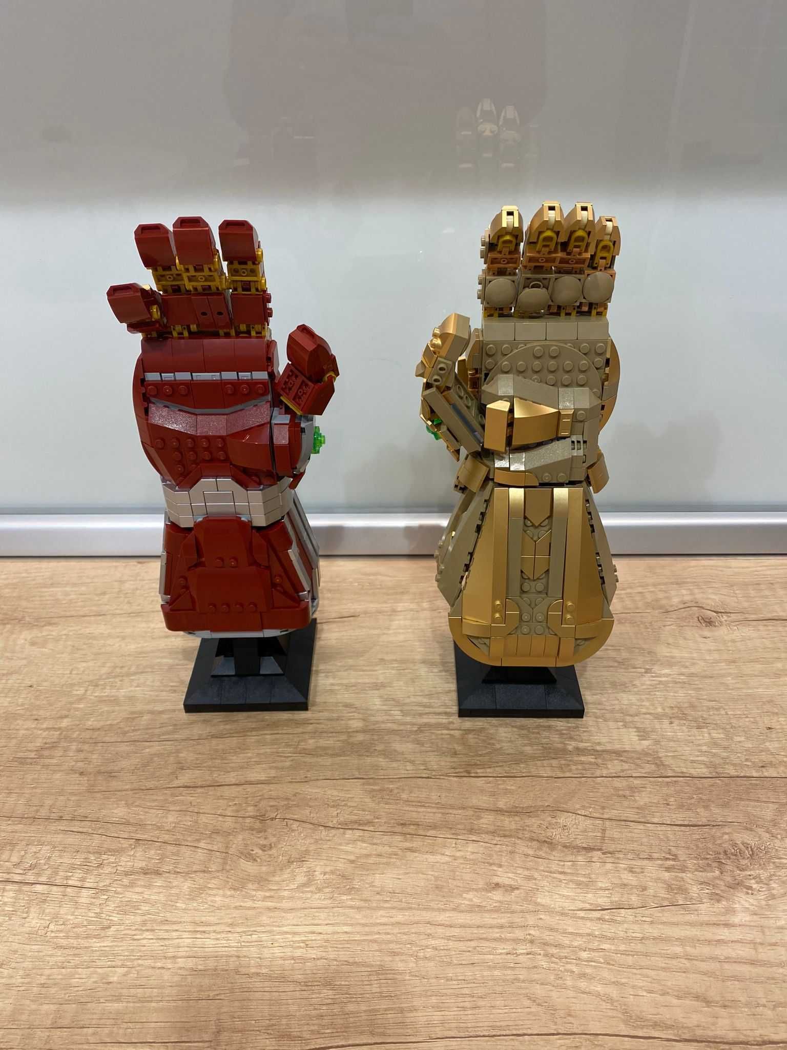 Lego Infinity Gauntlet 76191 si Nano Gauntlet 76223