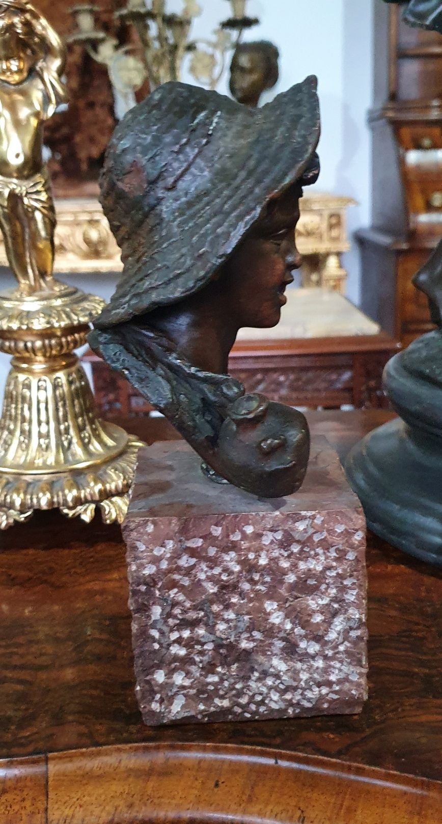 Statuetă Bronz *** vintage / antic / retro ***