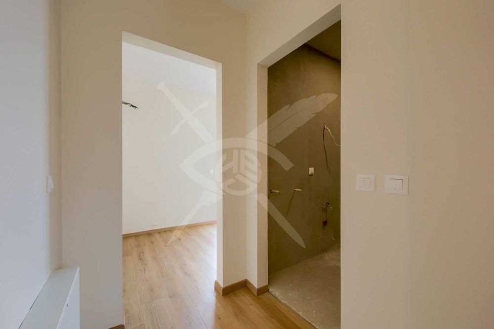 Продава се Четиристаен апартамент в София, Манастирски ливади - 275 кв.м за 1510 €/кв.м - Снимка #8